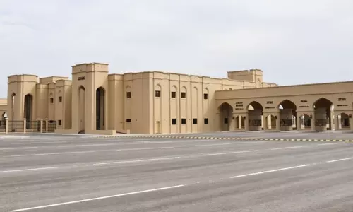 ഒമാനെയും യുഎഇയെയും ബന്ധിപ്പിക്കുന്ന ദിബ്ബ ബോർഡർ പ്രവർത്തനമാരംഭിച്ചു