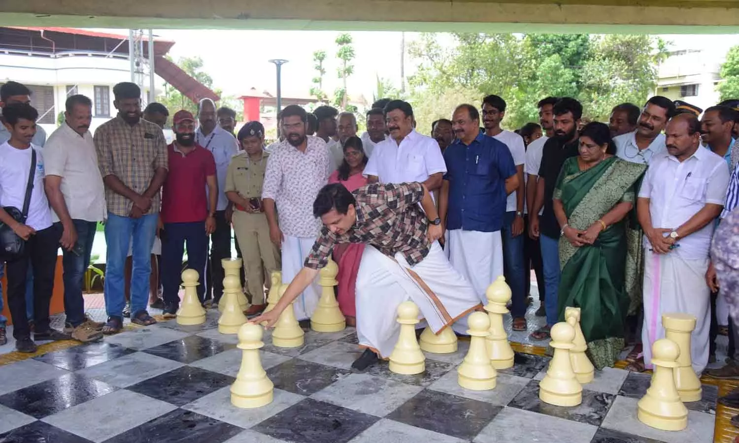 വീ പാര്‍ക്ക് പദ്ധതിയ്ക്ക് തുടക്കം; കൊല്ലത്ത് മന്ത്രി മുഹമ്മദ് റിയാസ് ഉദ്ഘാടനം ചെയ്തു