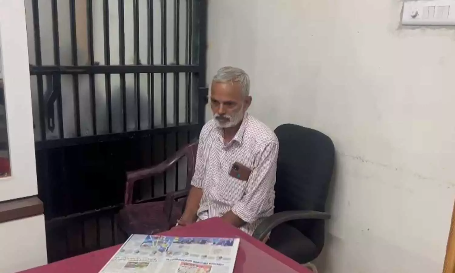 ഡ്രൈഡേയിലെ അനധികൃത മദ്യ വില്പന; സിപിഎം ബ്രാഞ്ച് സെക്രട്ടറിമാർ  എക്സൈസ് പിടിയിൽ