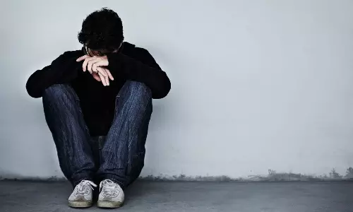 പാലക്കാട് ഒറ്റപ്പാലത്ത് സഹപാഠിയുടെ ആക്രമണത്തിൽ വിദ്യാർഥിക്ക് ഗുരുതര പരിക്ക്