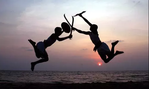 ദേശീയ ഗെയിംസിലെ കളരിപ്പയറ്റ് വിവാദം; കയ്യൊഴിഞ്ഞ് കേന്ദ്ര കായിക മന്ത്രാലയം, കേന്ദ്രത്തിന് ഒന്നും   ചെയ്യാൻ കഴിയില്ലെന്ന് മറുപടി