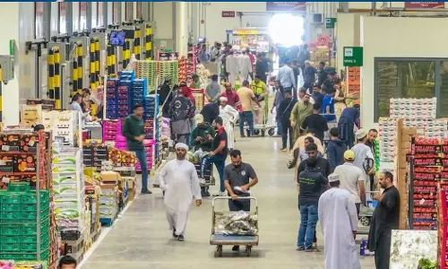 റമദാൻ മാസമായതോടെ വിപണിയിലെ വിലക്കയറ്റം തടയാൻ കർശന പരിശോധനകൾ ആരംഭിച്ച് ഒമാൻ ഉപഭോക്തൃ സംരക്ഷണ അതോറിറ്റി