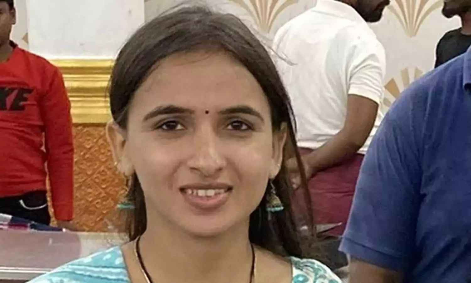 ഹിമാനി നര്വാളിനെ കൊലപ്പെടുത്തിയത് ആൺ സുഹൃത്തെന്ന് പൊലീസ് ഹിമാനി നര്വാളിനെ കൊലപ്പെടുത്തിയത് ആൺ സുഹൃത്തെന്ന് പൊലീസ്