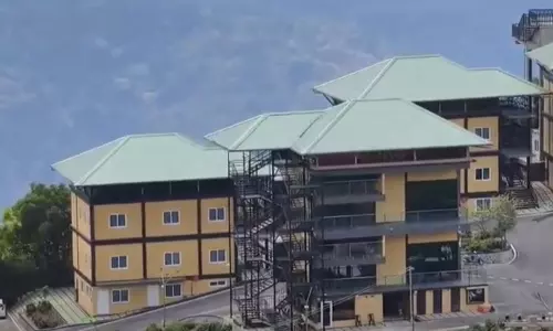 പരുന്തുംപാറയിലെ കയ്യേറ്റം: നിർമാണ പ്രവർത്തനങ്ങൾക്ക് സ്റ്റോപ്പ് മെമ്മോ നൽകാൻ ഉത്തരവ്