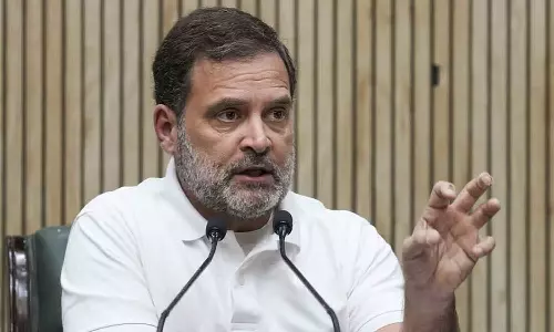 ഗുജറാത്ത് നിയമസഭാ തെരഞ്ഞെടുപ്പിന് നേരത്തെ ഒരുങ്ങാൻ കോൺഗ്രസ്:  രാഹുൽഗാന്ധി പ്രവർത്തകരെ കാണും