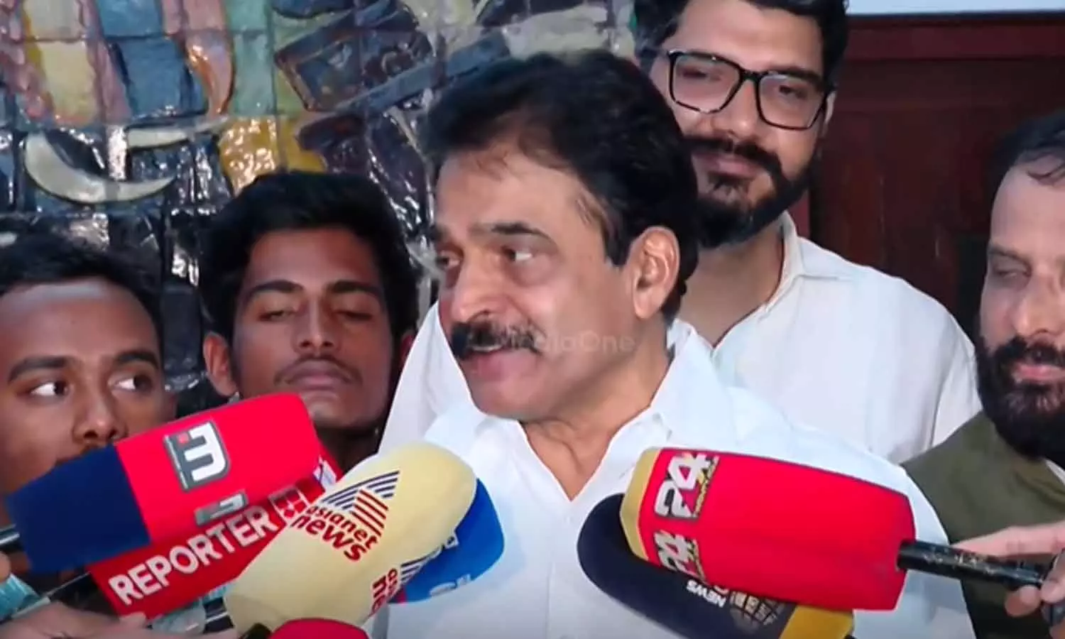 മുസ്‍ലിം ലീഗുമായുള്ള ചർച്ച; സിപിഎം റിപ്പോർട്ടിനെ പരിഹസിച്ച് കെ.സി വേണുഗോപാൽ