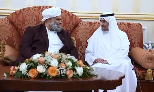 ‌ശൈഖ് ഹമദിന് റമദാൻ ആശംസകൾ നേർന്ന് ഖലീൽ തങ്ങൾ