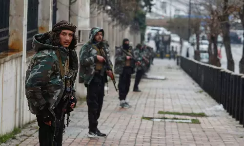 വീണ്ടും രക്തക്കളമായി സിറിയ; അസദ് അനുകൂലികളും സുരക്ഷാസേനയും തമ്മിലുള്ള സംഘർഷത്തിൽ ആയിരത്തിലധികം പേർ കൊല്ലപ്പെട്ടു