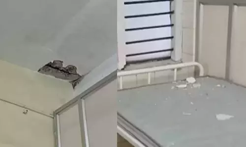 എറണാകുളം ജില്ലാശുപത്രിയിൽ കോൺക്രീറ്റ് പാളി അടർന്ന് വീണു; ആളപായമില്ല