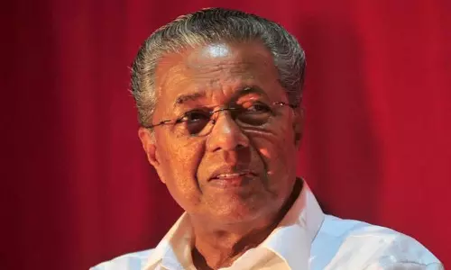 സിപിഎം പോളിറ്റ്ബ്യൂറോ യോഗം ; മുഖ്യമന്ത്രി ഇന്ന് ഡൽഹിയിലേക്ക് സിപിഎം പോളിറ്റ്ബ്യൂറോ യോഗം ; മുഖ്യമന്ത്രി ഇന്ന് ഡൽഹിയിലേക്ക്