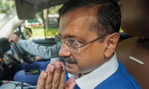 പൊതുപണം ദുരുപയോഗം ചെയ്തു; കെജ്‌രിവാളിനെതിരെ എഫ്ഐആർ രജിസ്റ്റർ ചെയ്യാൻ കോടതി നിർദേശം