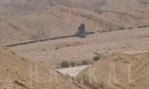 പാകിസ്താനിൽ യാത്രാട്രെയിൻ തട്ടിയെടുക്കുന്നതിന്റെ ദൃശ്യങ്ങൾ പുറത്ത് വിട്ട് ബലൂച് ലിബറേഷൻ ആർമി പാകിസ്താനിൽ യാത്രാട്രെയിൻ തട്ടിയെടുക്കുന്നതിന്റെ ദൃശ്യങ്ങൾ പുറത്ത് വിട്ട് ബലൂച് ലിബറേഷൻ ആർമി