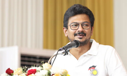 വേഗം കുട്ടികൾക്ക് ജന്മം നൽകണം: നവദമ്പതികളോട് ഉദയനിധി സ്റ്റാലിൻ