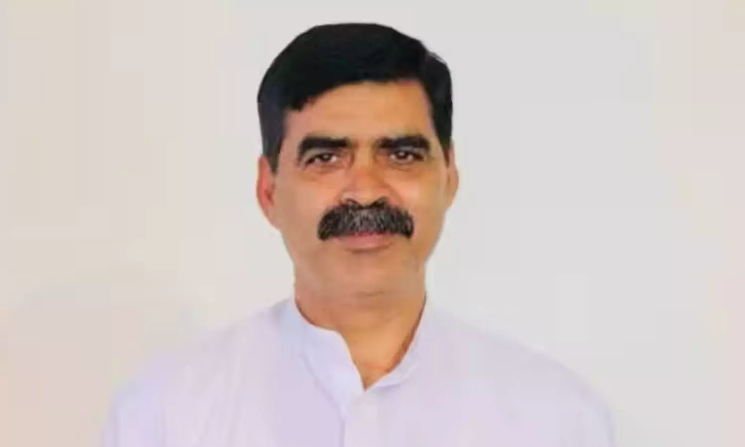 Former Congress MLA Shot At By Unidentified Persons In Himachal Pradesh Former Congress MLA Shot At By Unidentified Persons In Himachal Pradesh