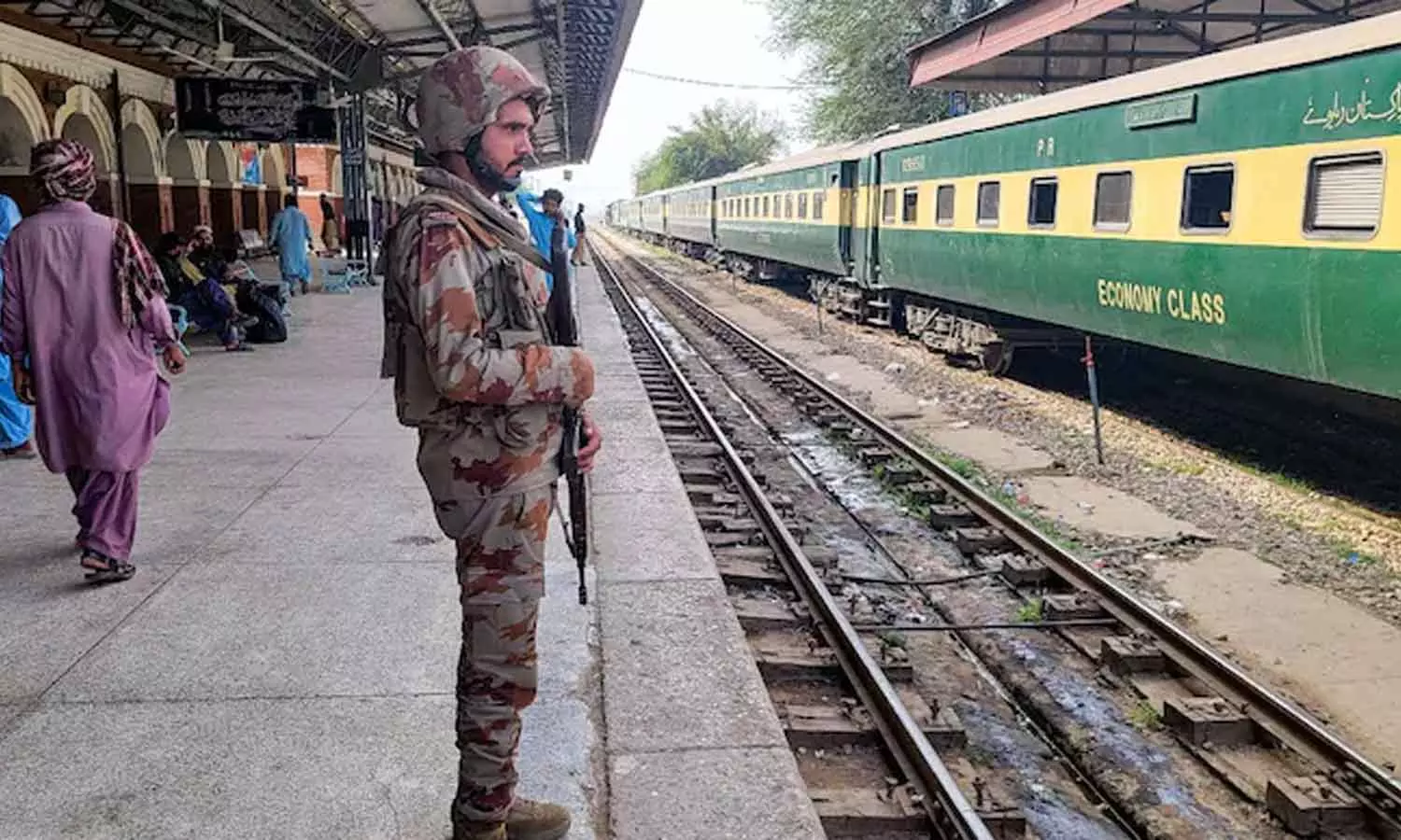 പാക് സർക്കാരിന്റെ ശാഠ്യം; ട്രെയിൻ ഹൈജാക്കിൽ ബന്ദികളാക്കിയ 214 സൈനികരെ കൊലപ്പെടുത്തിയതായി ബലൂച് ലിബറേഷൻ ആർമി