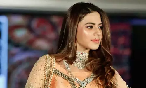 പലതവണ മർദിച്ചു, പട്ടിണിക്കിട്ടു, ബ്ലാങ്ക് പേപ്പറുകളിൽ ഒപ്പു വെപ്പിച്ചു; സ്വർണക്കടത്ത് കേസിൽ അന്വേഷണസംഘത്തിനെതിരെ രന്യ റാവു