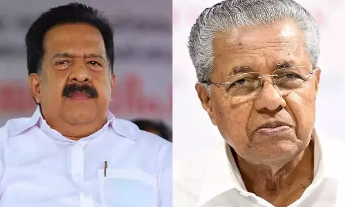 എന്ത് അനൗദ്യോഗിക സന്ദർശനമാണ് നിർമല സീതാരാമനുമായി മുഖ്യമന്ത്രി നടത്തിയത്; വിമര്ശനവുമായി രമേശ് ചെന്നിത്തല എന്ത് അനൗദ്യോഗിക സന്ദർശനമാണ് നിർമല സീതാരാമനുമായി മുഖ്യമന്ത്രി നടത്തിയത്; വിമര്ശനവുമായി രമേശ് ചെന്നിത്തല