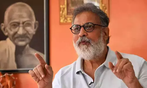 തനിക്കെതിരെ പ്രതിഷേധിച്ച ബിജെപി-ആർഎസ്എസ് പ്രവർത്തകർക്കെതിരായ കേസ് പിൻവലിക്കണം: തുഷാർ ഗാന്ധി തനിക്കെതിരെ പ്രതിഷേധിച്ച ബിജെപി-ആർഎസ്എസ് പ്രവർത്തകർക്കെതിരായ കേസ് പിൻവലിക്കണം: തുഷാർ ഗാന്ധി