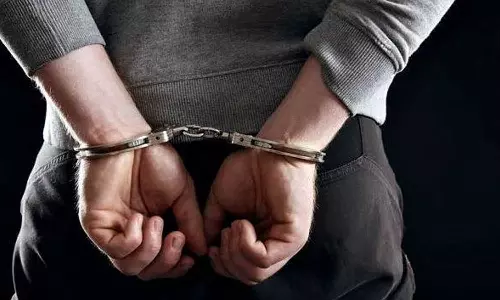 Two arrested for Jewellery investment fraud in Edappal