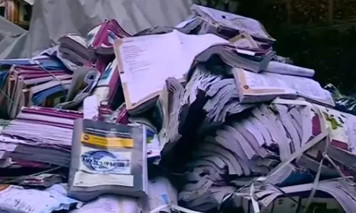 മലപ്പുറത്ത് സാക്ഷരതാ മിഷന്റെ പാഠപുസ്തകങ്ങൾ മഴകൊണ്ട് നശിച്ചു