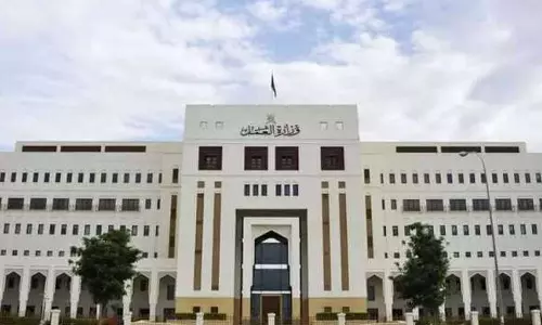 പെരുന്നാളിനോടനുബന്ധിച്ച് സ്വകാര്യ മേഖലയിലെ ജീവനക്കാർക്ക് ശമ്പളം നേരത്തെ നൽകണം; ഒമാൻ തൊഴിൽ മന്ത്രാലയം പെരുന്നാളിനോടനുബന്ധിച്ച് സ്വകാര്യ മേഖലയിലെ ജീവനക്കാർക്ക് ശമ്പളം നേരത്തെ നൽകണം; ഒമാൻ തൊഴിൽ മന്ത്രാലയം