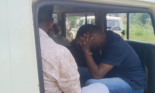 അരീക്കോട് 196 ഗ്രാം എംഡിഎംഎയുമായി രണ്ടുപേർ പിടിയിൽ അരീക്കോട് 196 ഗ്രാം എംഡിഎംഎയുമായി രണ്ടുപേർ പിടിയിൽ