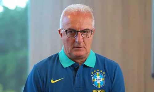 തോൽവിയുടെ ഉത്തരവാദിത്തം ഏറ്റെടുക്കുന്നുവെന്ന് ഡോരിവൽ ജൂനിയർ; ബ്രസീലിന്റെ തകർച്ചക്ക് കാരണം കോച്ചോ?