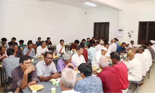 മതസൗഹാർദ്ദത്തിന് പുതിയ മാനങ്ങൾ തീർത്ത് വക്കീല്‍ കുമാരന്‍ എഴുത്തച്ഛന്‍ കോളജിലെ ഇഫ്താർ സംഗമം