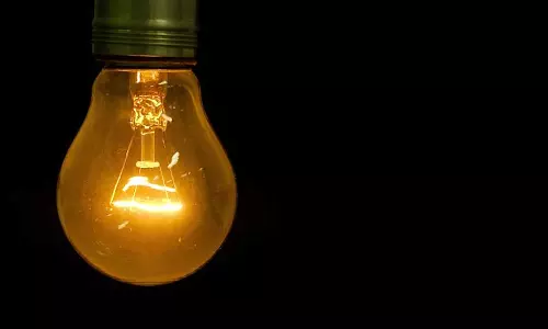 ഏപ്രില്‍ 1 മുതല്‍ വൈദ്യുതി ചാര്‍ജ് കൂടും; യൂണിറ്റിന് 12 പൈസ വച്ചാണ് വര്‍ധന