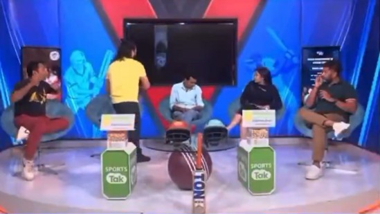 ഋഷഭ് പന്ത് വീണ്ടും നിരാശപ്പെടുത്തി; ടി.വി തല്ലിപ്പൊളിച്ച് അവതാരകൻ, വീഡിയോ വൈറല്‍