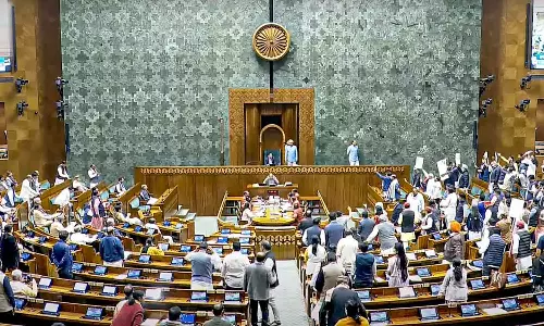 എമ്പുരാൻ രാജ്യസഭയിൽ അവതരിപ്പിച്ച് ബ്രിട്ടാസ്; സിനിമ ക്രിസ്ത്യാനികൾക്കെതിരെന്ന് ജോർജ് കുര്യൻ