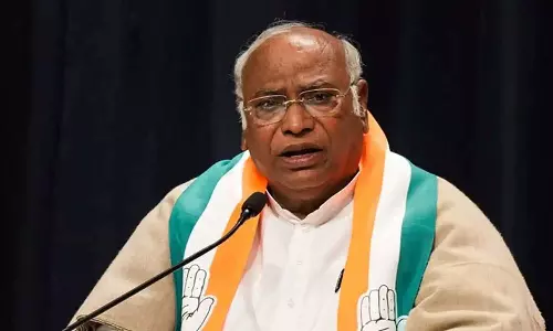 മോദി സർക്കാരിന്റെ വഖഫ് ഭേദഗതി ബിൽ നഗ്നമായ ഭരണഘടനാ ലംഘനം: മല്ലികാർജുൻ ഖാർഗെ