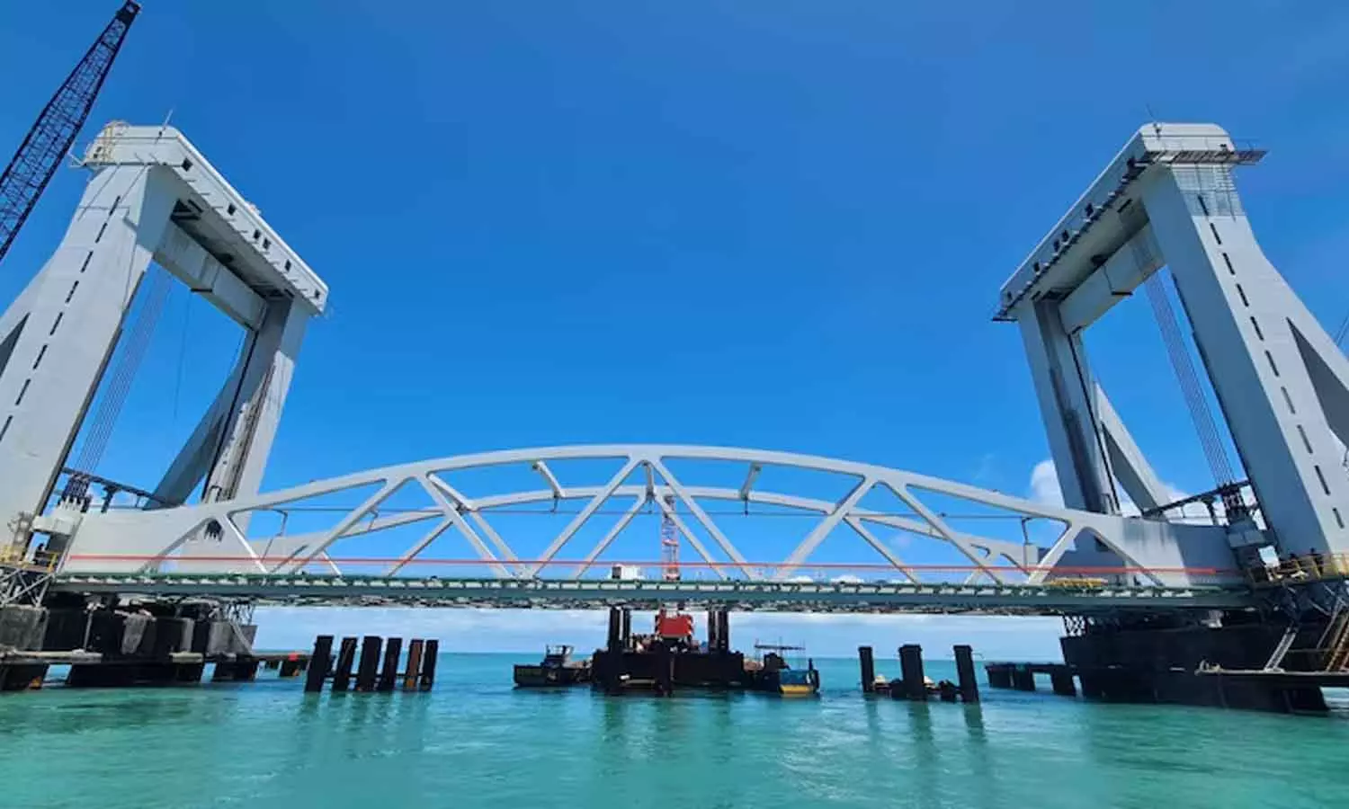 പുതിയ പാമ്പൻ റെയിൽവേ പാലം ഉദ്ഘാടനം ചെയ്ത് പ്രധാനമന്ത്രി നരേന്ദ്ര മോദി പുതിയ പാമ്പൻ റെയിൽവേ പാലം ഉദ്ഘാടനം ചെയ്ത് പ്രധാനമന്ത്രി നരേന്ദ്ര മോദി