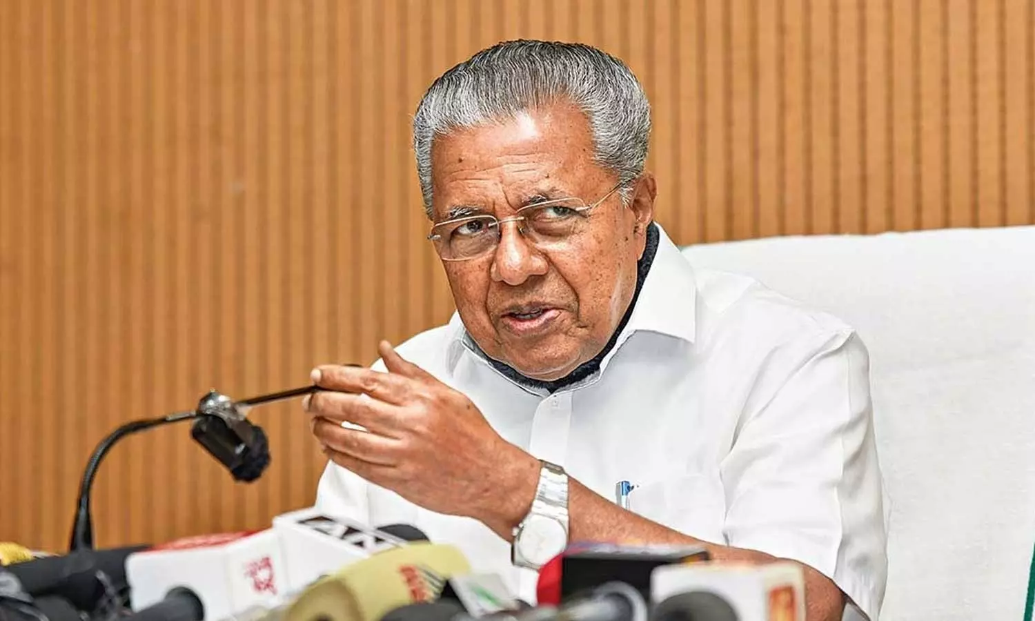 വഖഫ് ബിൽ ഒരു വിഭാഗത്തെ മാത്രം ലക്ഷ്യമിട്ടുള്ളതല്ല, അജണ്ടയുടെ ഭാഗം: മുഖ്യമന്ത്രി പിണറായി വിജയൻ