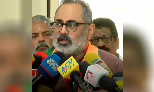 ഓർഗനൈസർ ലേഖനം പിൻവലിച്ചത് തെറ്റ് തിരിച്ചറിഞ്ഞതുകൊണ്ട്; രാജീവ് ചന്ദ്രശേഖർ ഓർഗനൈസർ ലേഖനം പിൻവലിച്ചത് തെറ്റ് തിരിച്ചറിഞ്ഞതുകൊണ്ട്; രാജീവ് ചന്ദ്രശേഖർ