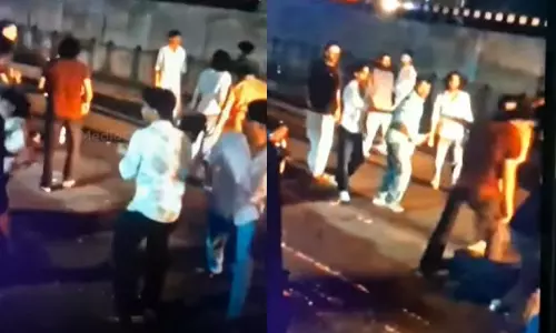 പടക്കം പൊട്ടിച്ചതിനെച്ചൊല്ലി വാക്കുതർക്കം; കാസർകോട്ട് നാല് പേർക്ക് വെട്ടേറ്റു പടക്കം പൊട്ടിച്ചതിനെച്ചൊല്ലി വാക്കുതർക്കം; കാസർകോട്ട് നാല് പേർക്ക് വെട്ടേറ്റു