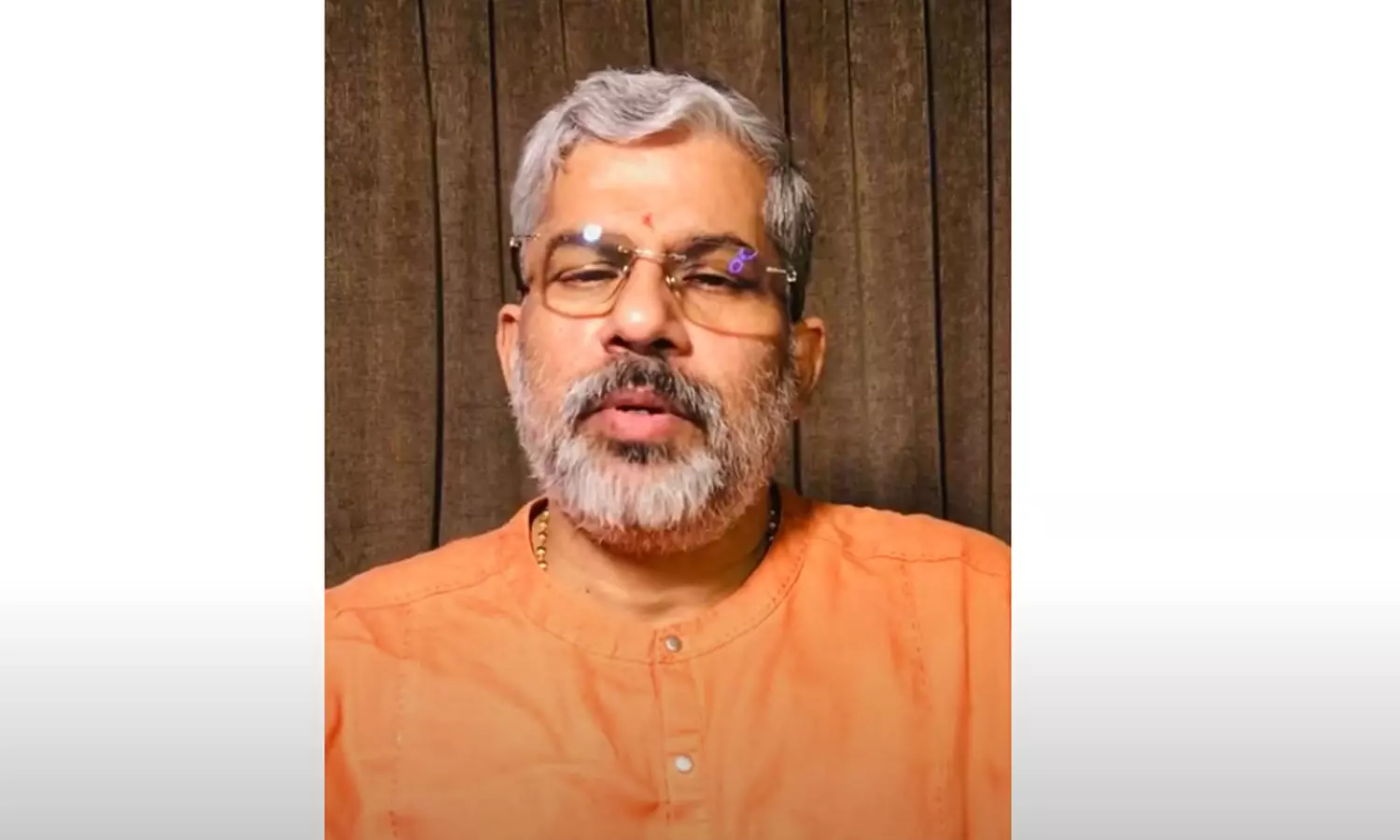 അഭിപ്രായം പറഞ്ഞതിന്റെ പേരിൽ മലപ്പുറത്തുനിന്ന് സംഘ്പരിവാറുകാരുടെ തല്ല് കിട്ടിയ അനുഭവം   വിവരിച്ച് സ്വാമി സന്ദീപാനന്ദഗിരി