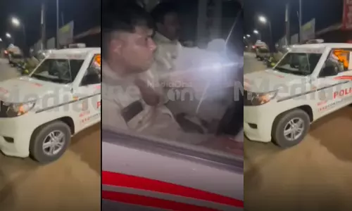 കൺട്രോൾ റൂം വാഹനത്തിൽ മദ്യപിച്ചെത്തി; പൊലീസ് പട്രോളിങ് സംഘത്തെ തടഞ്ഞ് നാട്ടുകാർ