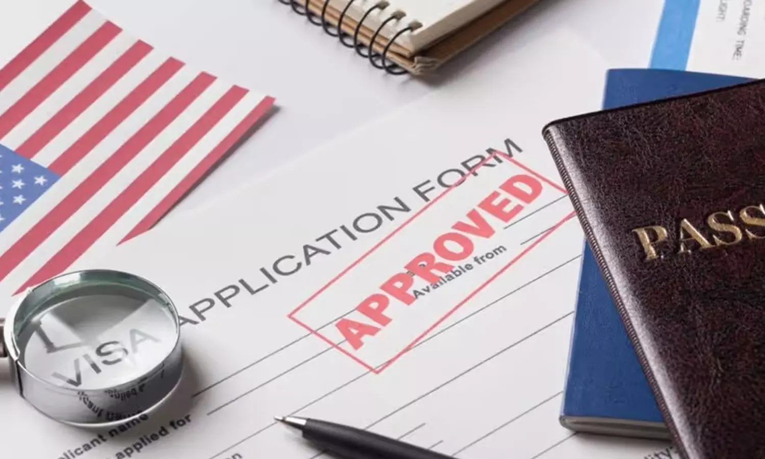 സോഷ്യല് മീഡിയ സൂക്ഷിച്ച് ഉപയോഗിക്കണം; വിസയും ഗ്രീന് കാര്ഡും നിഷേധിക്കുമെന്ന് ട്രംപ് ഭരണകൂടം സോഷ്യല് മീഡിയ സൂക്ഷിച്ച് ഉപയോഗിക്കണം; വിസയും ഗ്രീന് കാര്ഡും നിഷേധിക്കുമെന്ന് ട്രംപ് ഭരണകൂടം