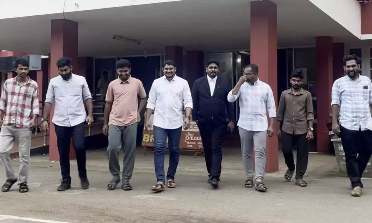 എയർപോർട്ട് ഉപരോധം: സോളിഡാരിറ്റി - എസ്ഐഒ സംസ്ഥാന നേതാക്കൾക്ക് ജാമ്യം