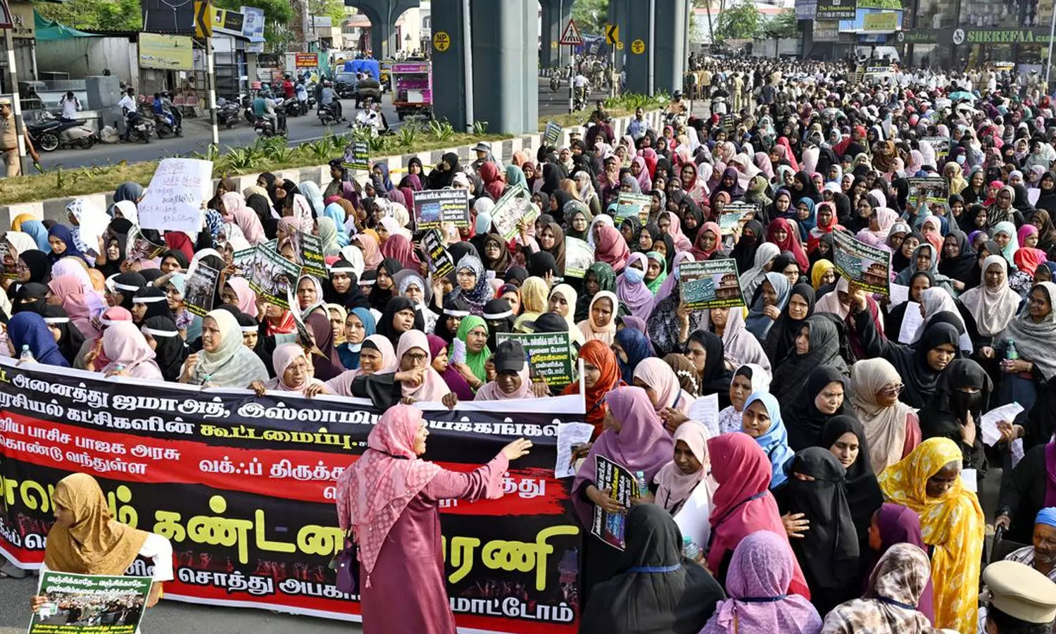 വഖഫ് ഭേദഗതി നിയമം: കോയമ്പത്തൂരിൽ കൂറ്റൻ പ്രതിഷേധ റാലി