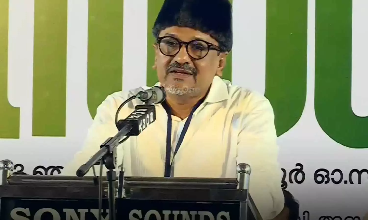 നിലമ്പൂർ ഉപതെരഞ്ഞെടുപ്പ് എൽഡിഎഫ് സർക്കാരിന്റെ പതനത്തിന്റെ തുടക്കമാകും; സാദിഖലി ശിഹാബ് തങ്ങൾ നിലമ്പൂർ ഉപതെരഞ്ഞെടുപ്പ് എൽഡിഎഫ് സർക്കാരിന്റെ പതനത്തിന്റെ തുടക്കമാകും; സാദിഖലി ശിഹാബ് തങ്ങൾ