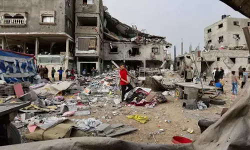 വെടിനിർത്തൽ നീക്കങ്ങൾക്ക് തിരിച്ചടി; ഗസ്സയുടെ കൂടുതൽ പ്രദേശങ്ങൾ കൈപ്പിടിയിൽ ഒതുക്കി ഇസ്രായേൽ, വ്യാപക ആക്രമണം