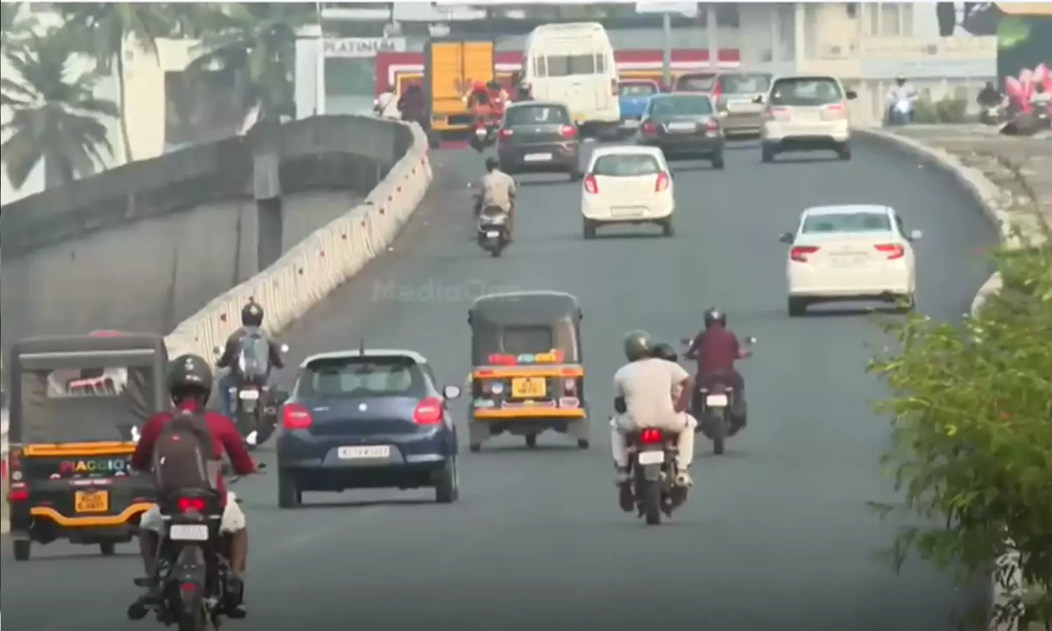 ലഹരി ഉപയോഗിച്ചുള്ള ഡ്രൈവിങ്; അഞ്ച് വര്ഷത്തിനിടെ അപകടങ്ങളുടെ എണ്ണം കൂടി, പൊലിഞ്ഞത് 73 പേരുടെ ജീവന് ലഹരി ഉപയോഗിച്ചുള്ള ഡ്രൈവിങ്; അഞ്ച് വര്ഷത്തിനിടെ അപകടങ്ങളുടെ എണ്ണം കൂടി, പൊലിഞ്ഞത് 73 പേരുടെ ജീവന്