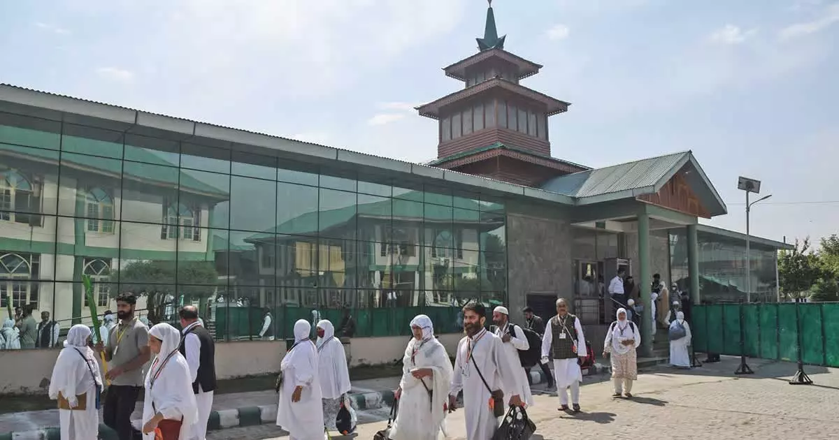 ഹജ്ജ്; മക്കയിലേക്ക് പെർമിറ്റ് നൽകാൻ ആരംഭിച്ചു ഹജ്ജ്; മക്കയിലേക്ക് പെർമിറ്റ് നൽകാൻ ആരംഭിച്ചു