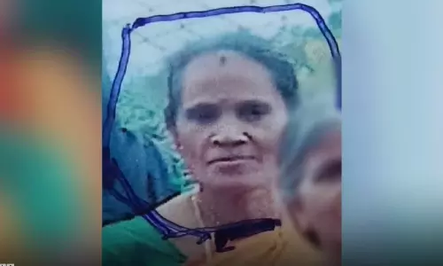 ആലപ്പുഴയില്‍ സ്ത്രീയെ ചുറ്റിക കൊണ്ട് തലക്കടിച്ചു കൊന്നു; അയല്‍വാസിയായ യുവാവ് ഒളിവില്‍