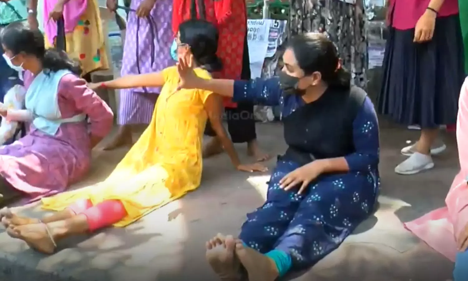 സമരത്തെ തള്ളി മുഖ്യമന്ത്രി; അവസാന പ്രതീക്ഷയും കൈവിട്ട് വനിതാ സിപിഒ ഉദ്യോഗാർഥികൾ സമരത്തെ തള്ളി മുഖ്യമന്ത്രി; അവസാന പ്രതീക്ഷയും കൈവിട്ട് വനിതാ സിപിഒ ഉദ്യോഗാർഥികൾ