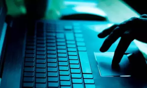 വീണ്ടും ഓൺലൈൻ തട്ടിപ്പ്; കോഴിക്കോട് സ്വദേശികൾക്ക് നഷ്ടമായത് ഒന്നരക്കോടി രൂപ