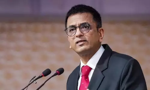 ടീസ്റ്റ സെതൽവാദിന് ജാമ്യം നൽകാൻ വഴിവിട്ട ഇടപെടലെന്ന്; മുൻ ചീഫ് ജസ്റ്റിസ് ചന്ദ്രചൂഡിനെതിരായ പരാതി പേഴ്സനൽ മന്ത്രാലയത്തിന് കൈമാറി