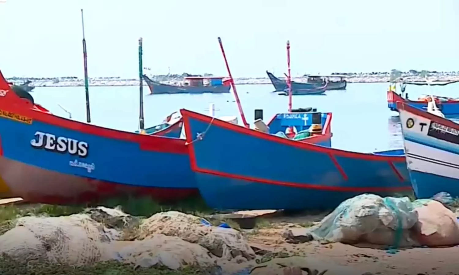 മുതലപ്പൊഴിക്കാർക്ക് ആശ്വാസം; കൊല്ലത്തെ ഹാർബറുകളിൽ മത്സ്യവിപണനം നടത്താൻ അനുമതി